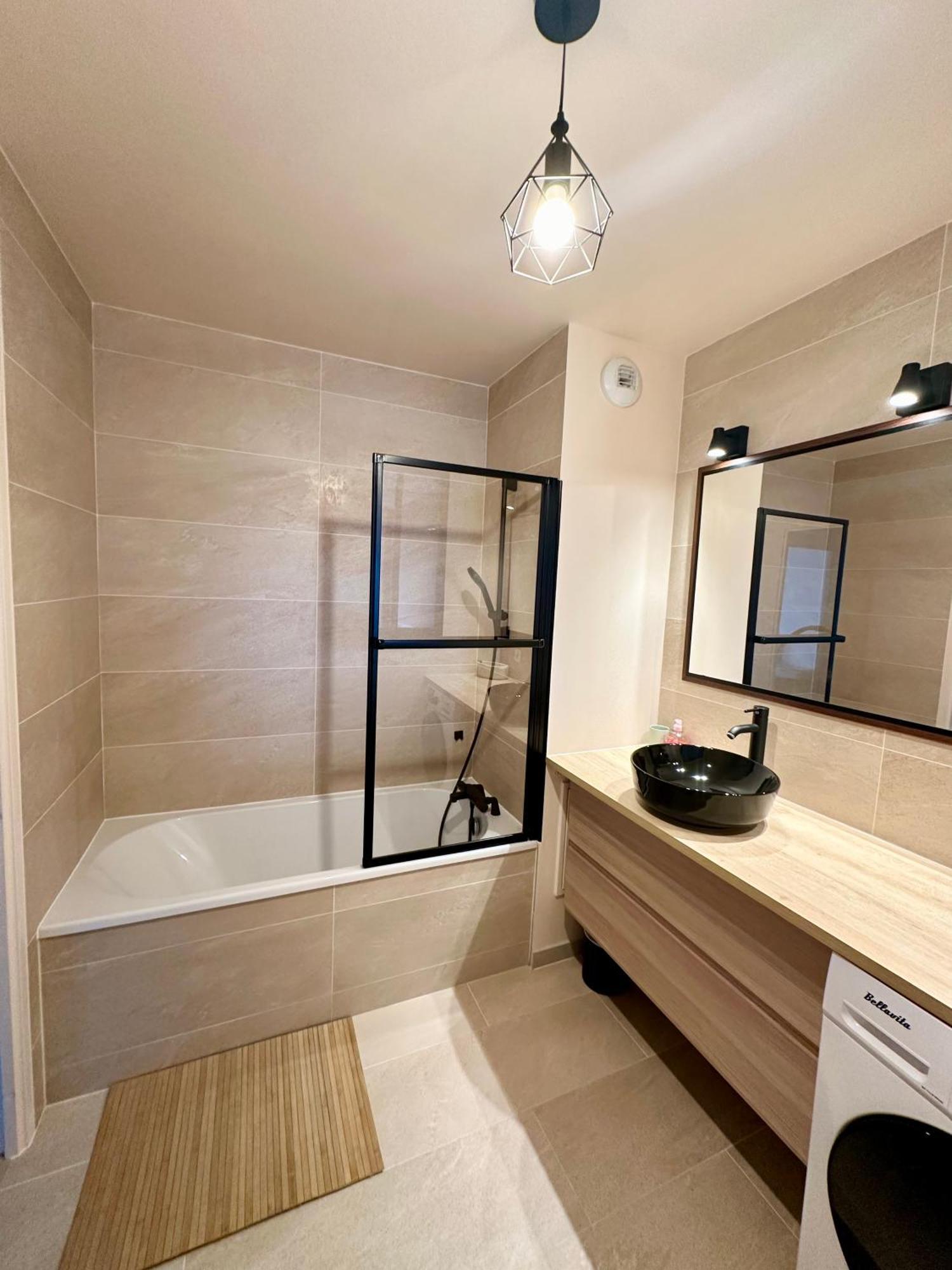 Appartement Chaleureux - Meaux Extérieur photo