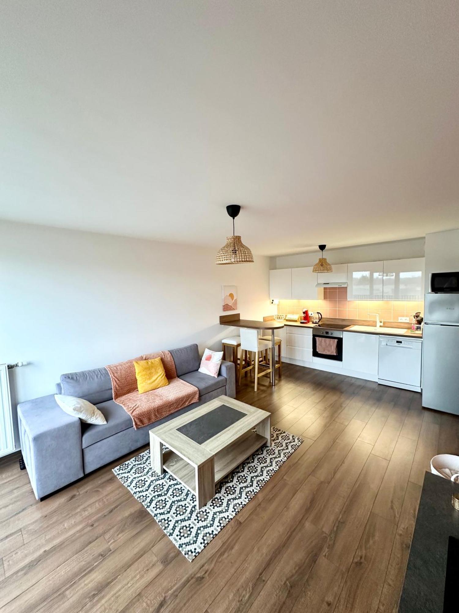 Appartement Chaleureux - Meaux Extérieur photo